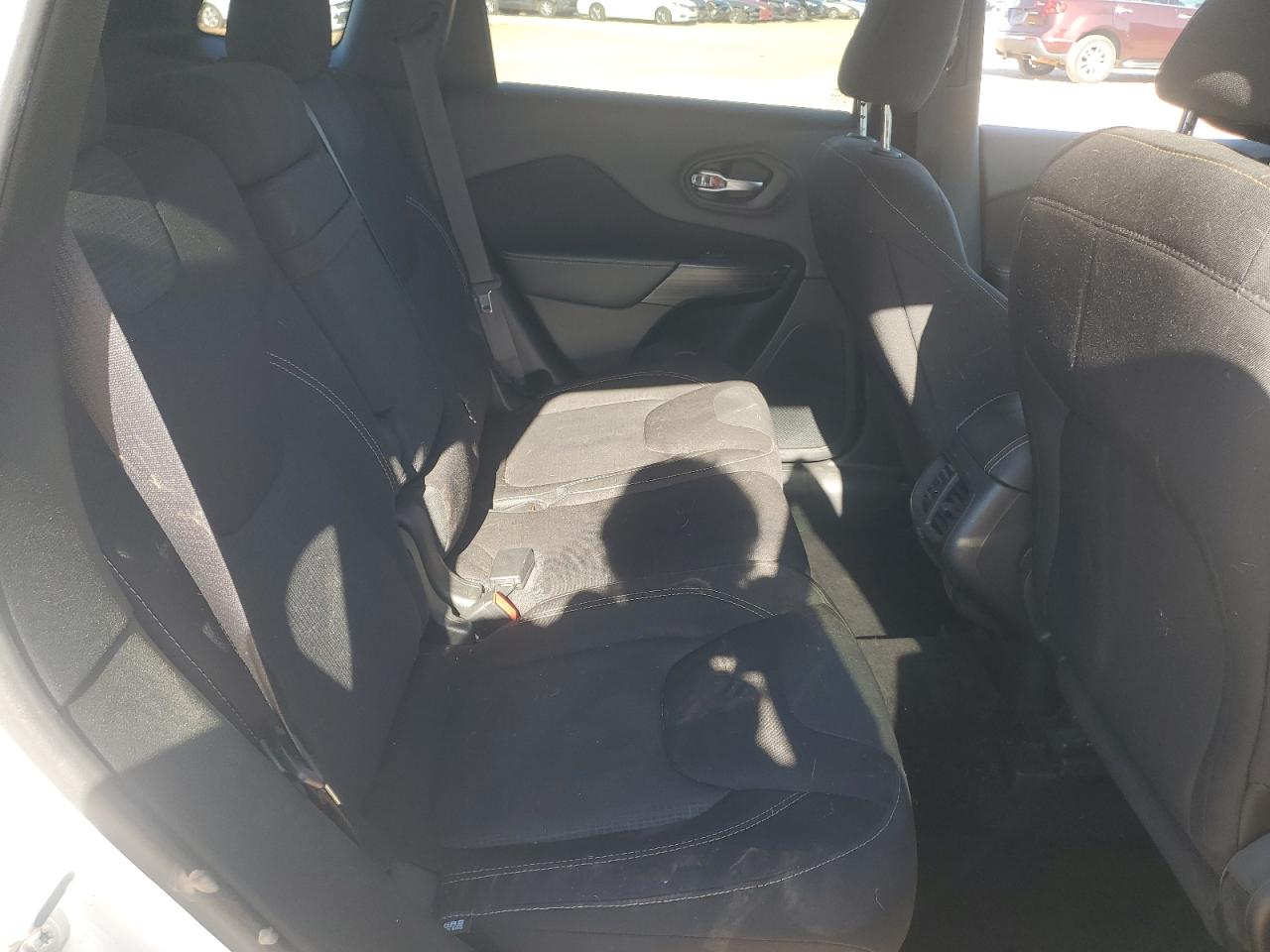 2017 Jeep Cherokee Latitude VIN: 1C4PJLCS0HW560295 Lot: 92219175