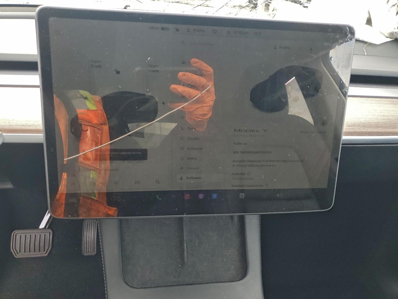 2025 Tesla Model Y VIN: 7SAYGDED8SF312589 Lot: 93557315