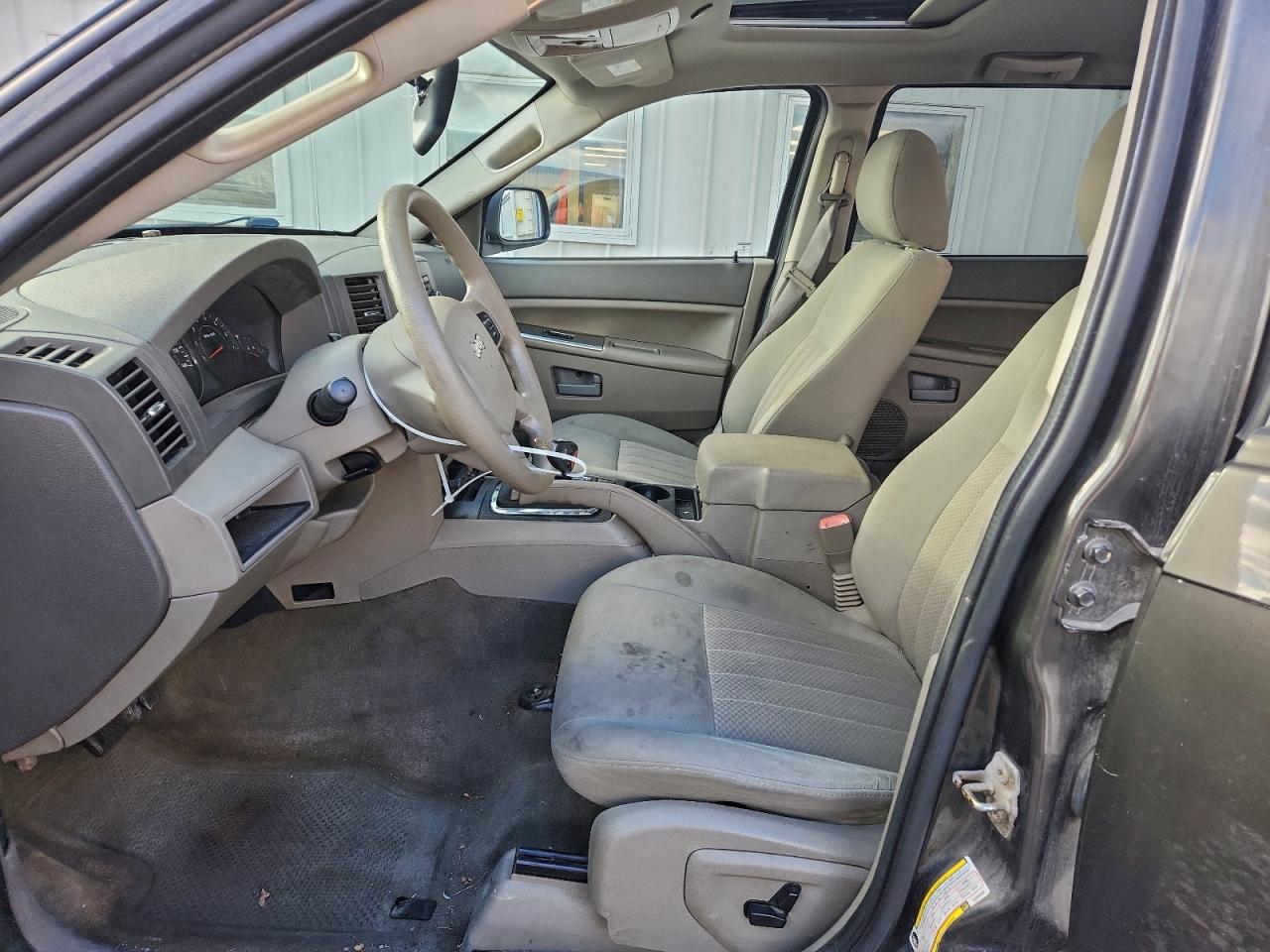 2006 Jeep Grand Cherokee Laredo VIN: 1J4HR48N06C235838 Lot: 94660575