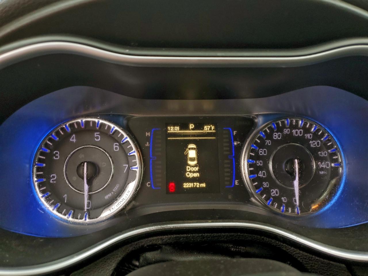 2015 Chrysler 200 Limited VIN: 1C3CCCAB3FN584349 Lot: 94537215