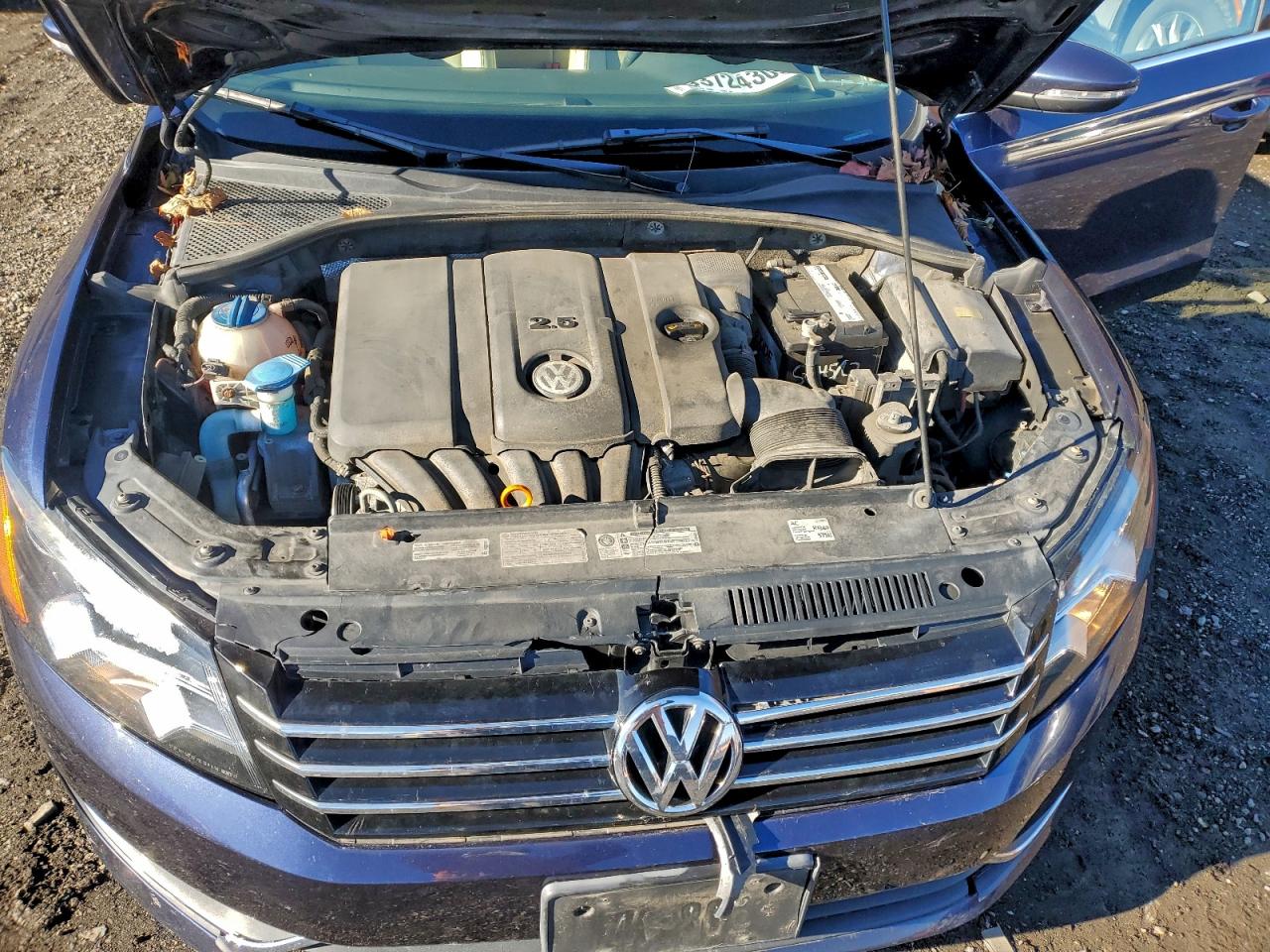 2012 Volkswagen Passat Se VIN: 1VWBP7A33CC039915 Lot: 93724305