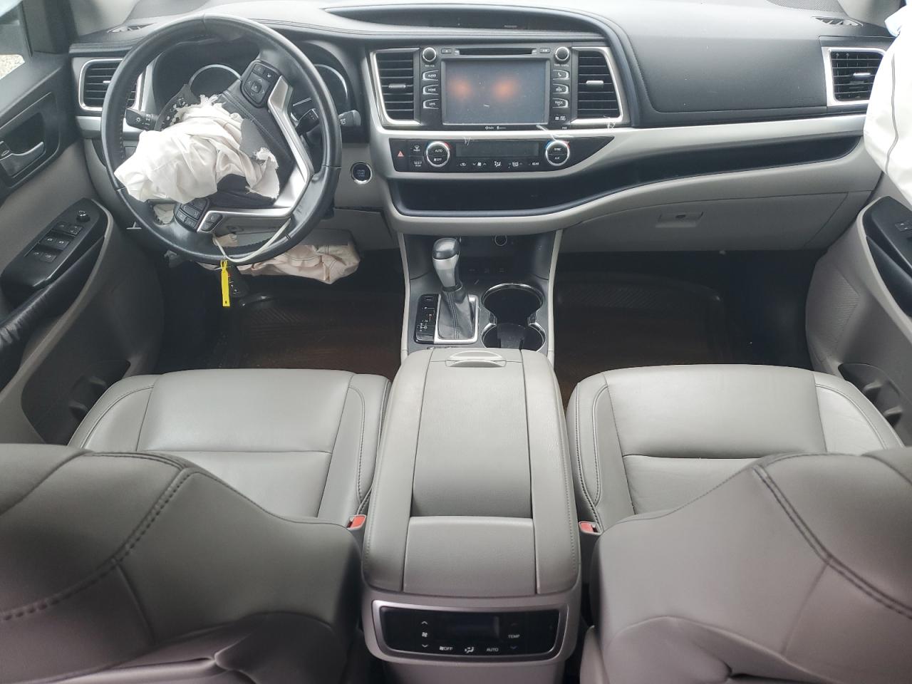 2014 Toyota Highlander Xle VIN: 5TDJKRFH2ES021579 Lot: 93012175