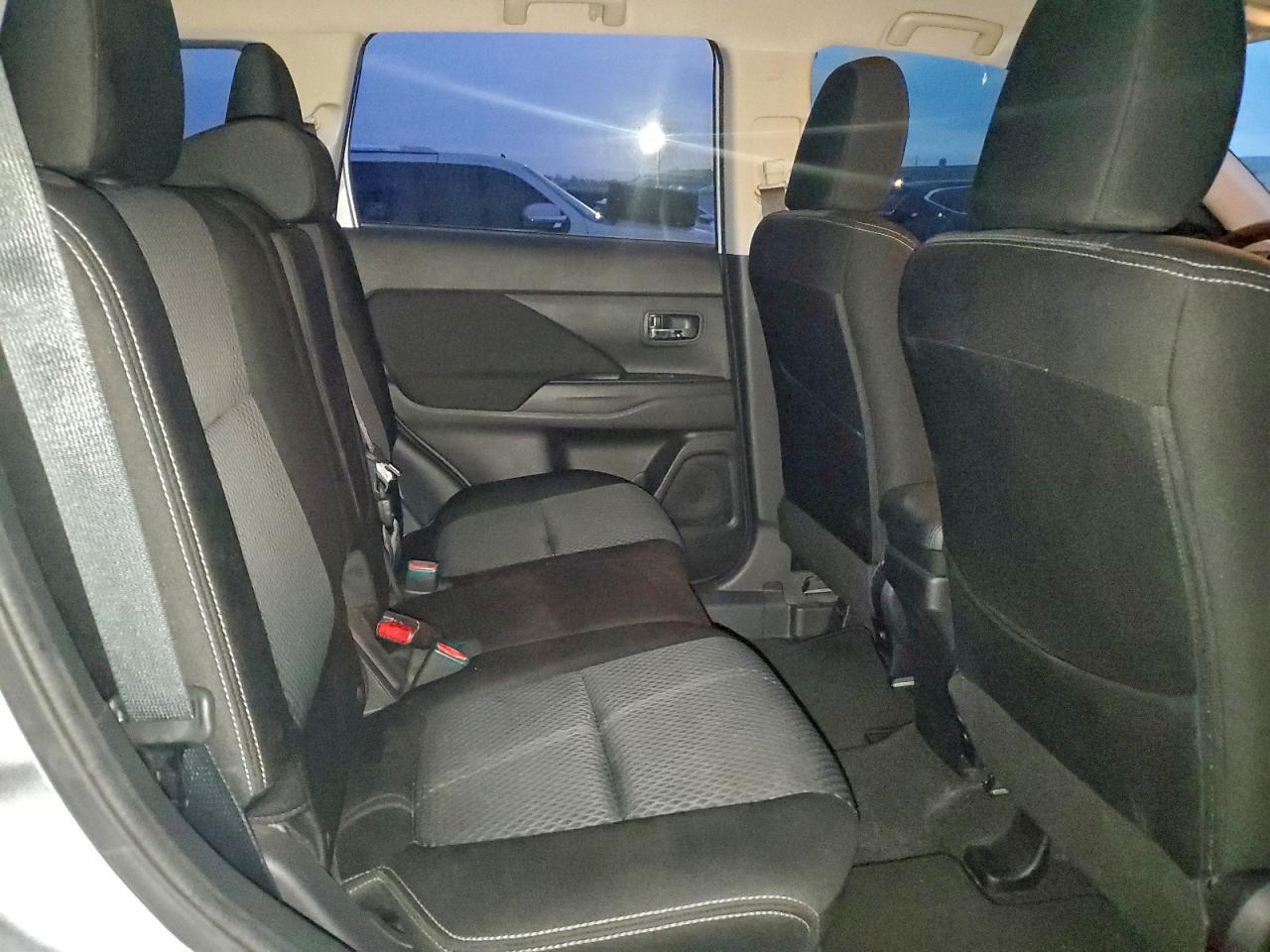 2016 Mitsubishi Outlander Se VIN: JA4AZ3A31GZ037689 Lot: 93187305