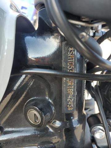 2024 TRIUMPH BONNEVILLE BOBBER