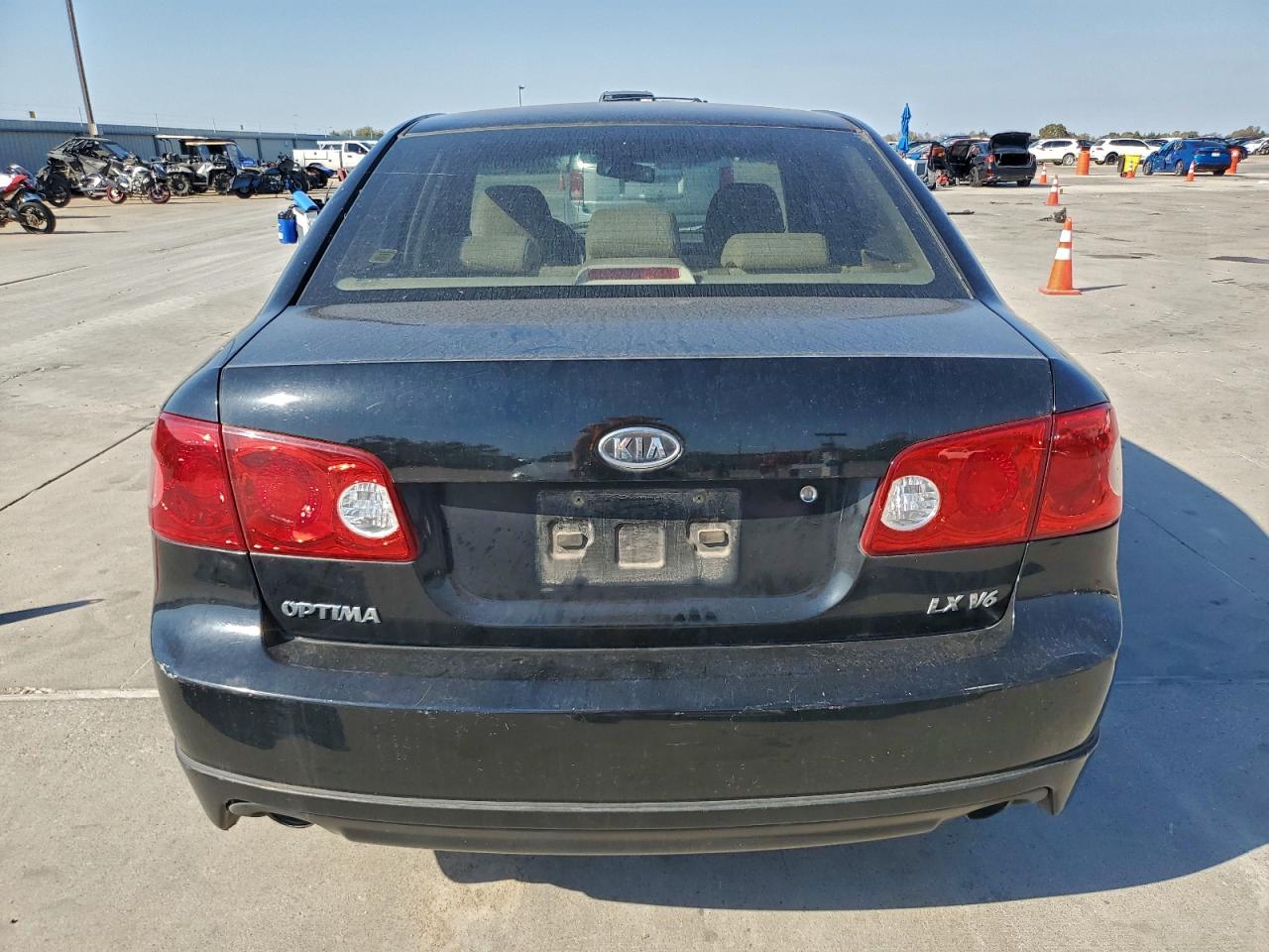 2008 Kia Optima Lx VIN: KNAGE124685241952 Lot: 91990395