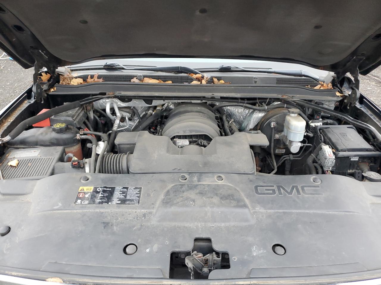 2015 GMC Yukon Xl Denali VIN: 1GKS2JKJ8FR583585 Lot: 92281585