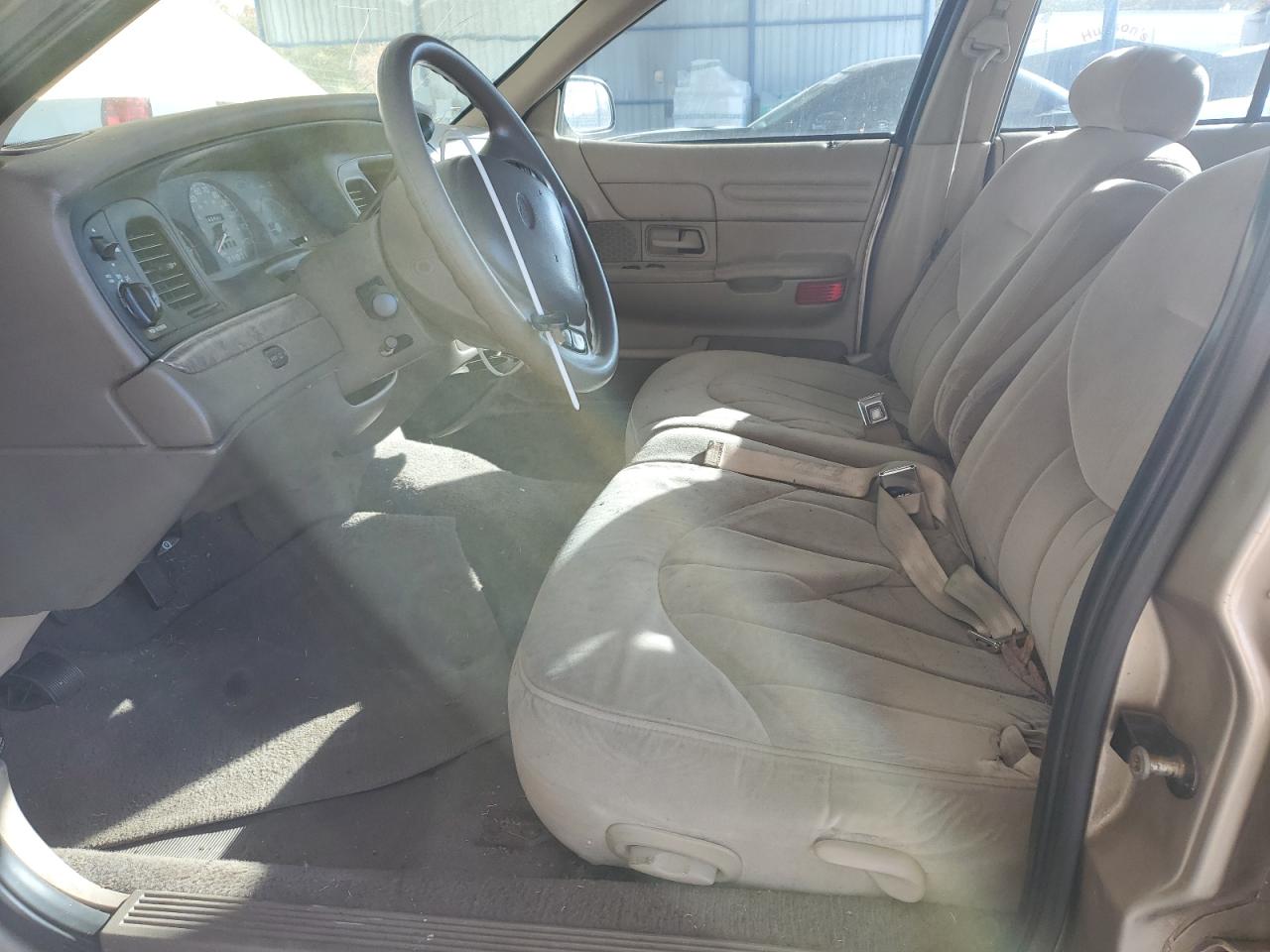 2000 Ford Crown Victoria VIN: 2FAFP73W5YX122340 Lot: 90752945