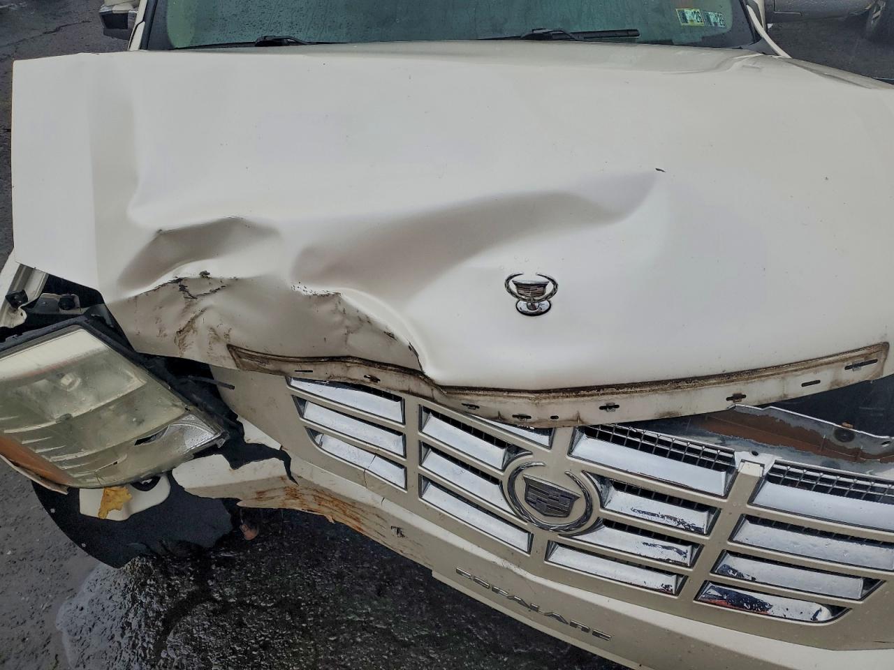 2009 Cadillac Escalade Luxury VIN: 1GYFK23239R198217 Lot: 94437395