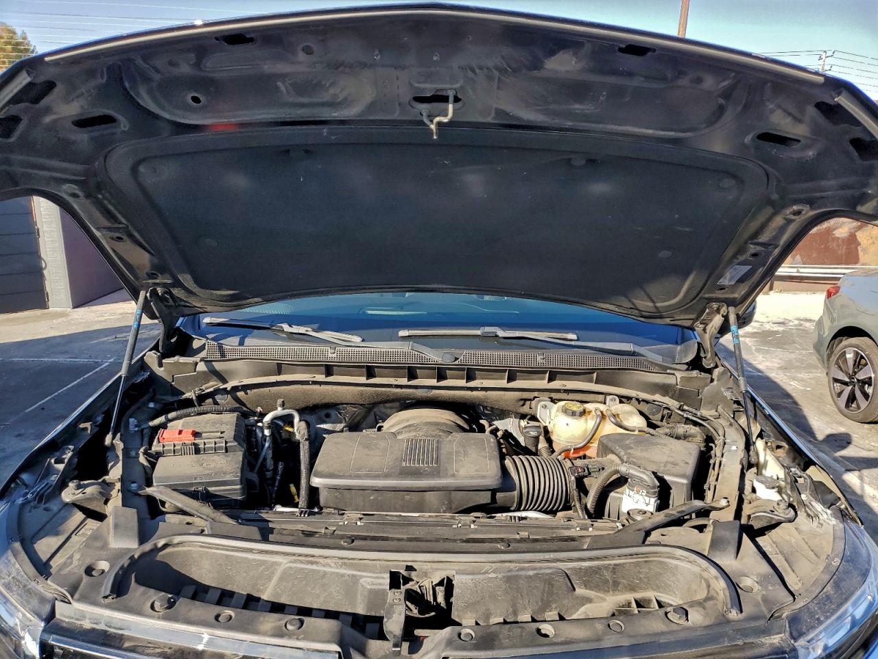 2022 Chevrolet Suburban C1500 Lt VIN: 1GNSCCKD2NR323820 Lot: 94179395