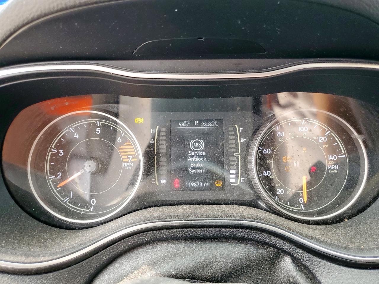 2019 Jeep Cherokee Latitude VIN: 1C4PJLCBXKD326541 Lot: 93253775