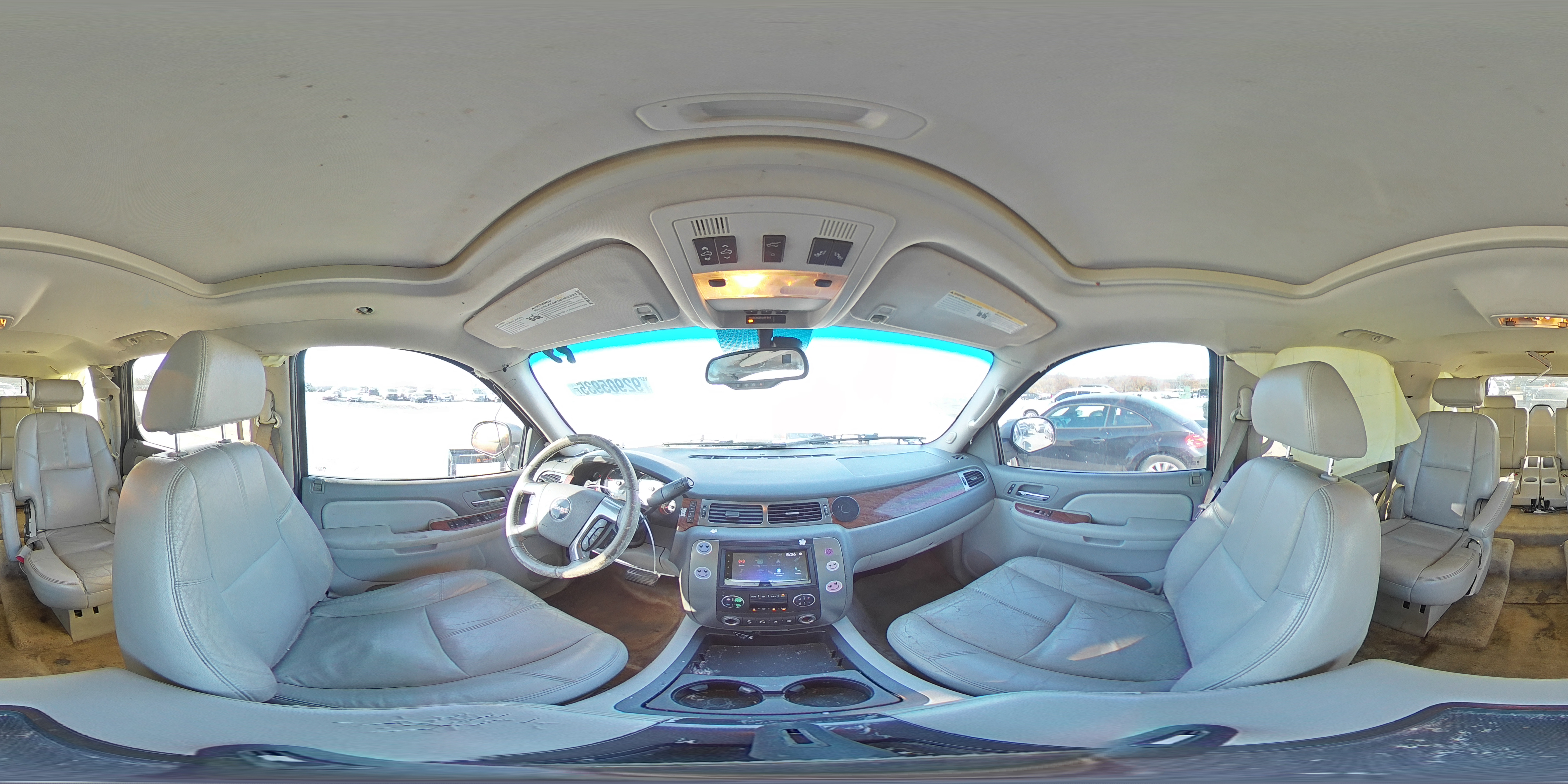 2007 GMC Yukon VIN: 1GKFK13077J128640 Lot: 92905935