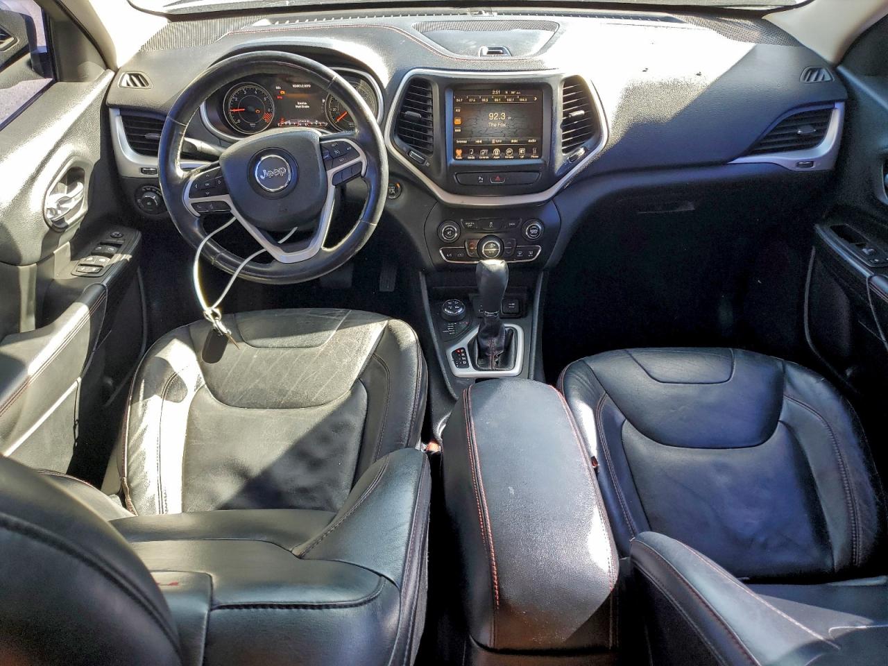 2015 Jeep Cherokee Trailhawk VIN: 1C4PJMBB7FW523474 Lot: 94057325