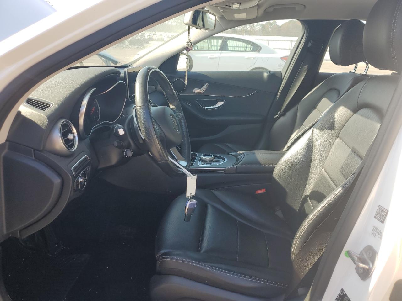 2017 Mercedes-Benz C 300 VIN: 55SWF4JB5HU186288 Lot: 90589405