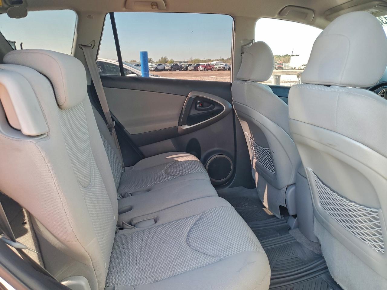 2007 Toyota Rav4 Limited VIN: JTMBD31V775086798 Lot: 94313075