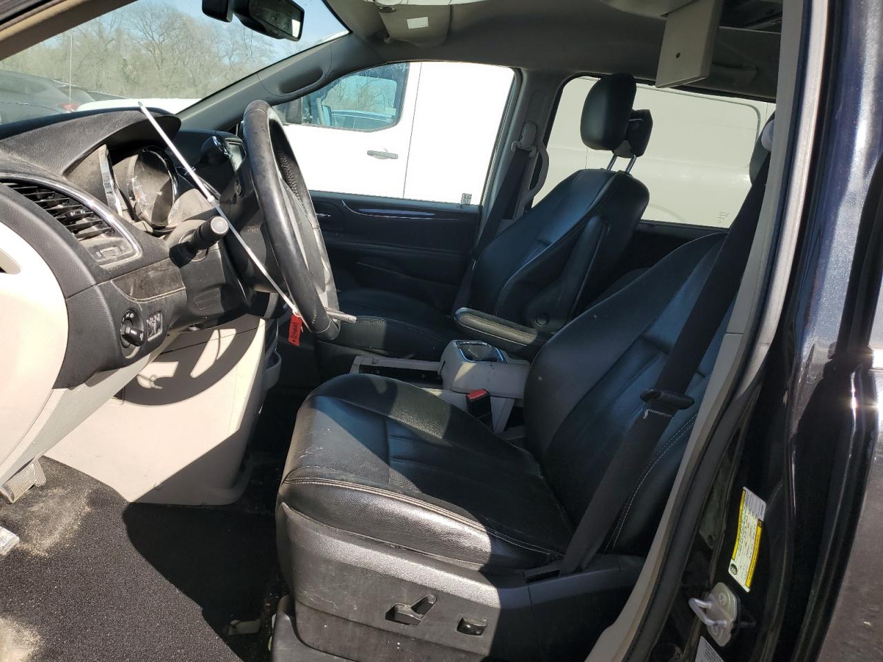 2015 Chrysler Town & Country Touring L VIN: 2C4RC1CG7FR742682 Lot: 91814525