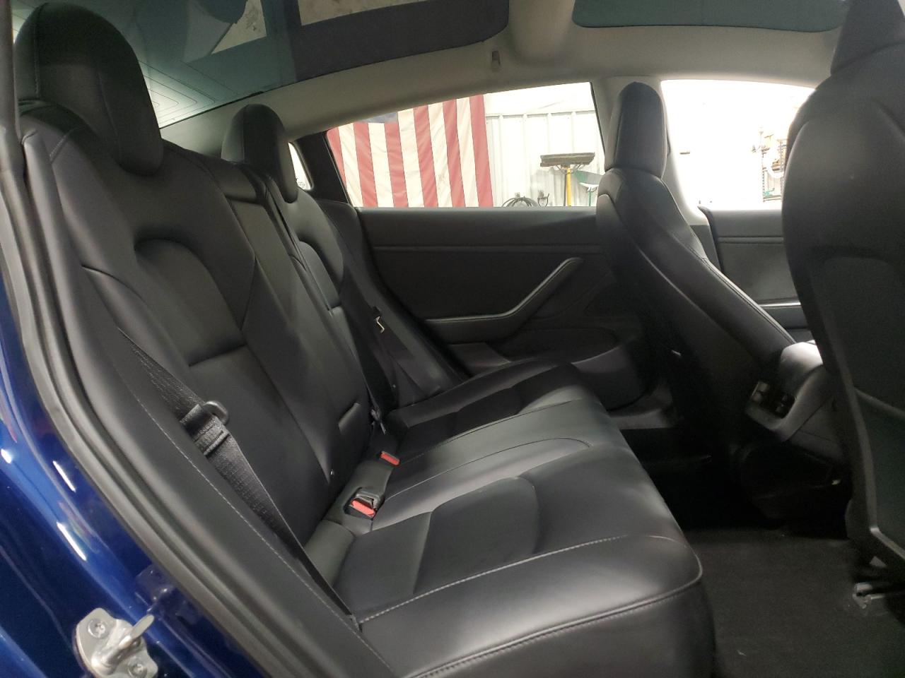 2018 Tesla Model 3 VIN: 5YJ3E1EB6JF106292 Lot: 92739095