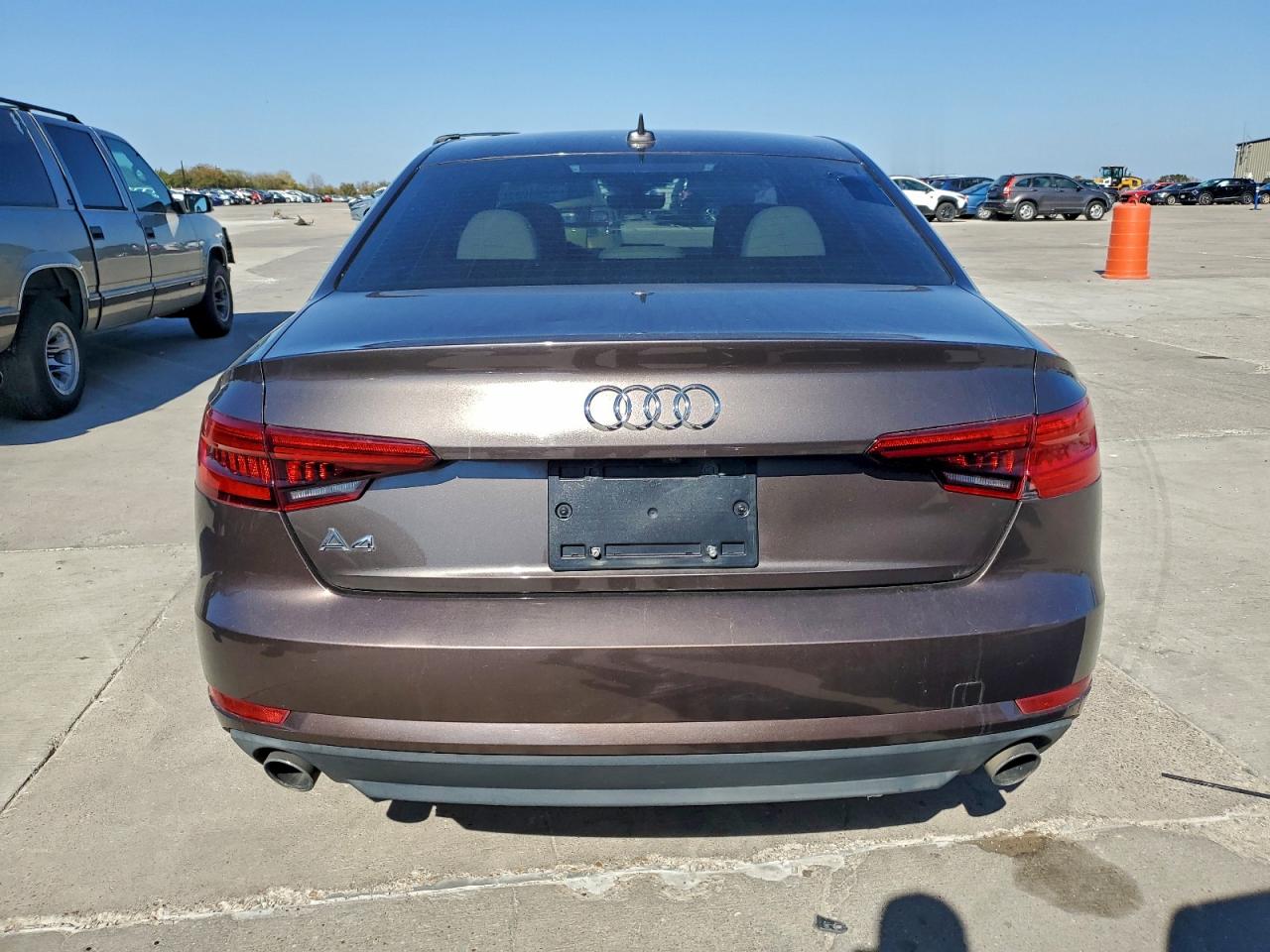 2017 Audi A4 Premium VIN: WAUGNAF46HN034021 Lot: 92049215