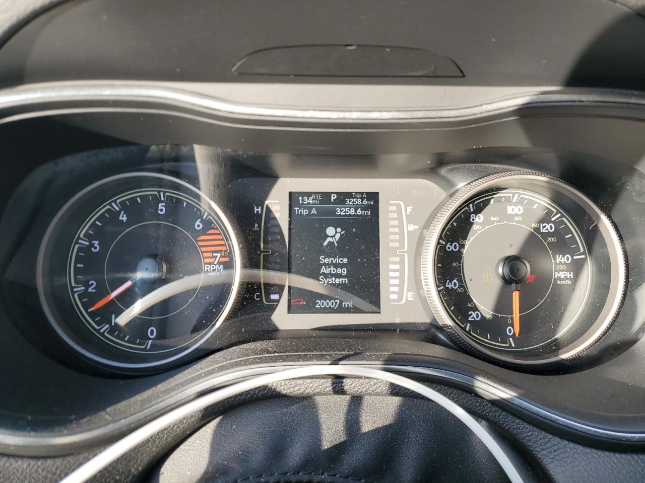 2019 Jeep Cherokee Latitude Plus VIN: 1C4PJLLB0KD369978 Lot: 92130525