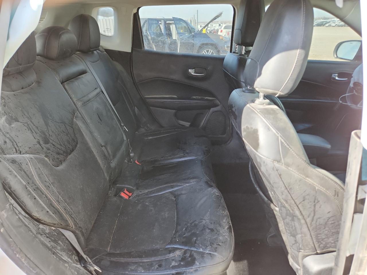 2018 Jeep Compass Latitude VIN: 3C4NJDBB6JT167878 Lot: 92512825