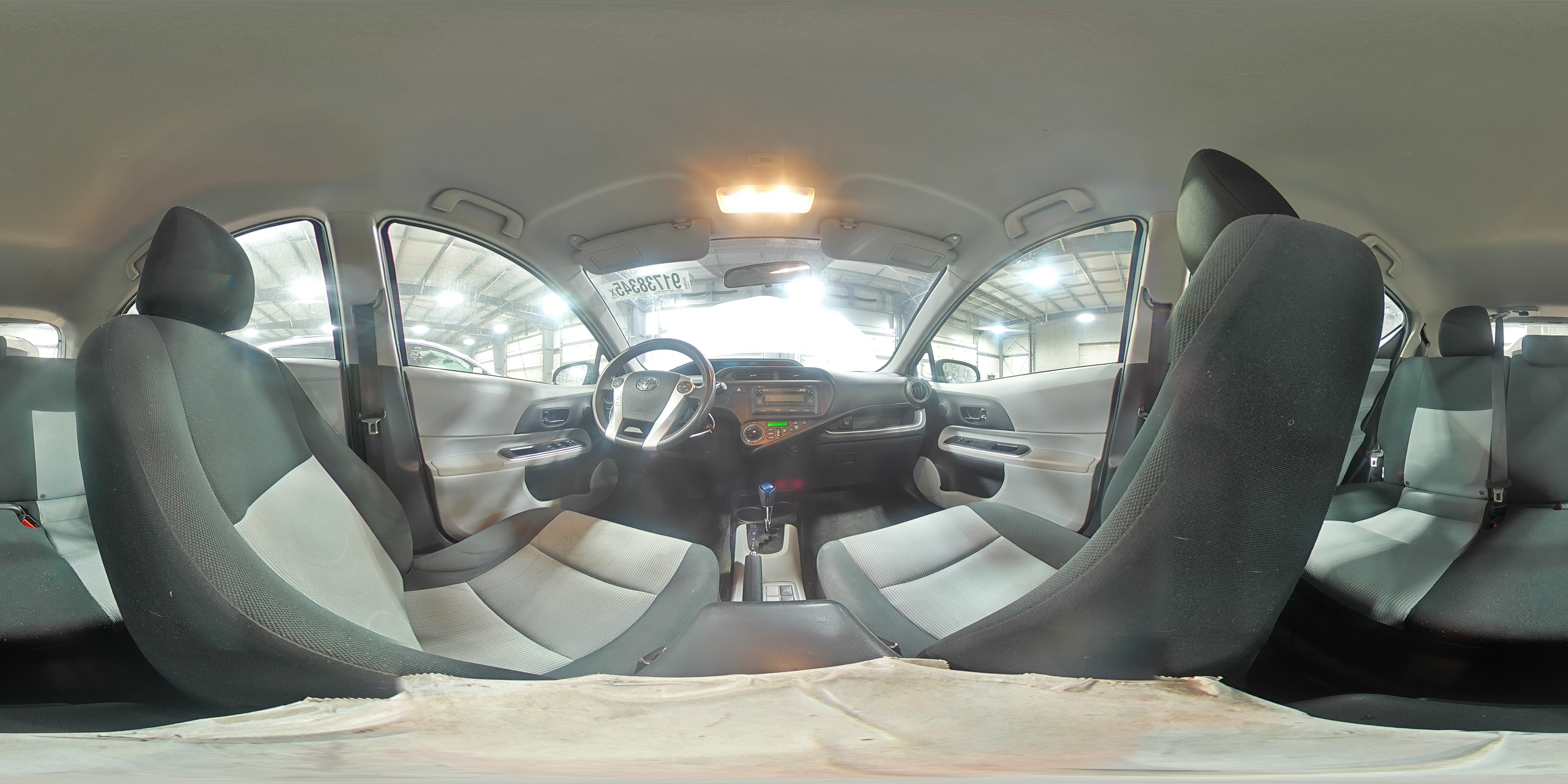 2014 Toyota Prius C VIN: JTDKDTB30E1077135 Lot: 91738345