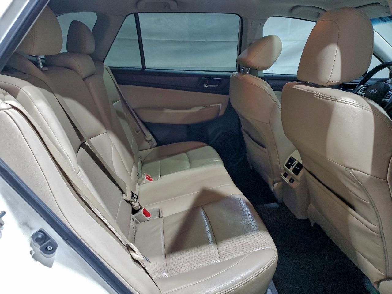 2015 Subaru Outback 2.5I Limited VIN: 4S4BSALC6F3293825 Lot: 93932915