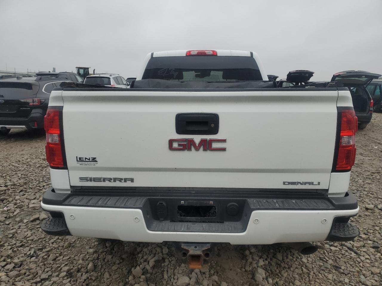 2018 GMC Sierra K2500 Denali VIN: 1GT12UEG4JF259830 Lot: 92450255
