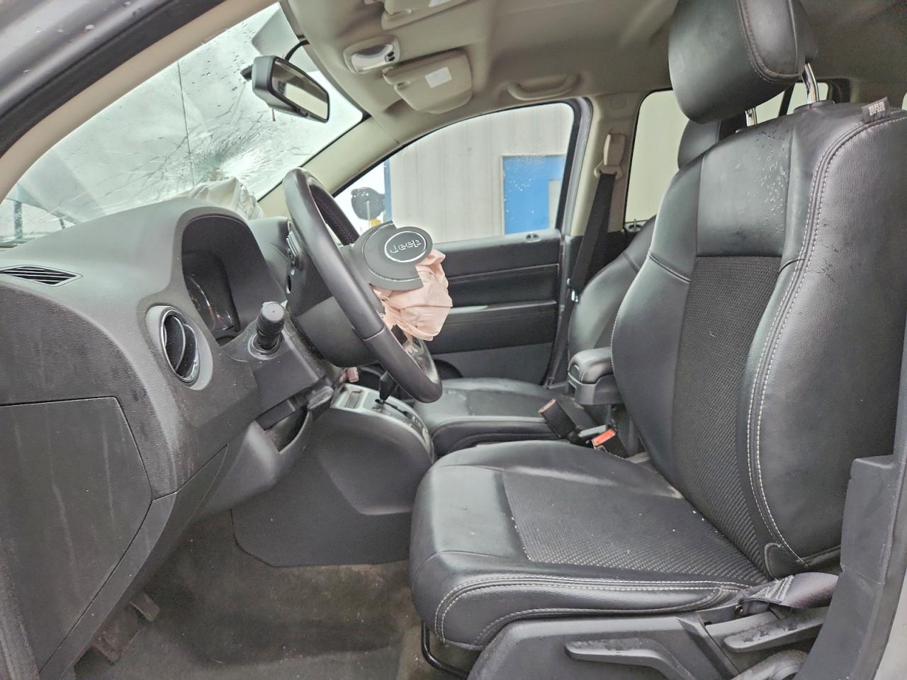 2017 Jeep Compass Latitude VIN: 1C4NJDEB2HD107835 Lot: 93828205