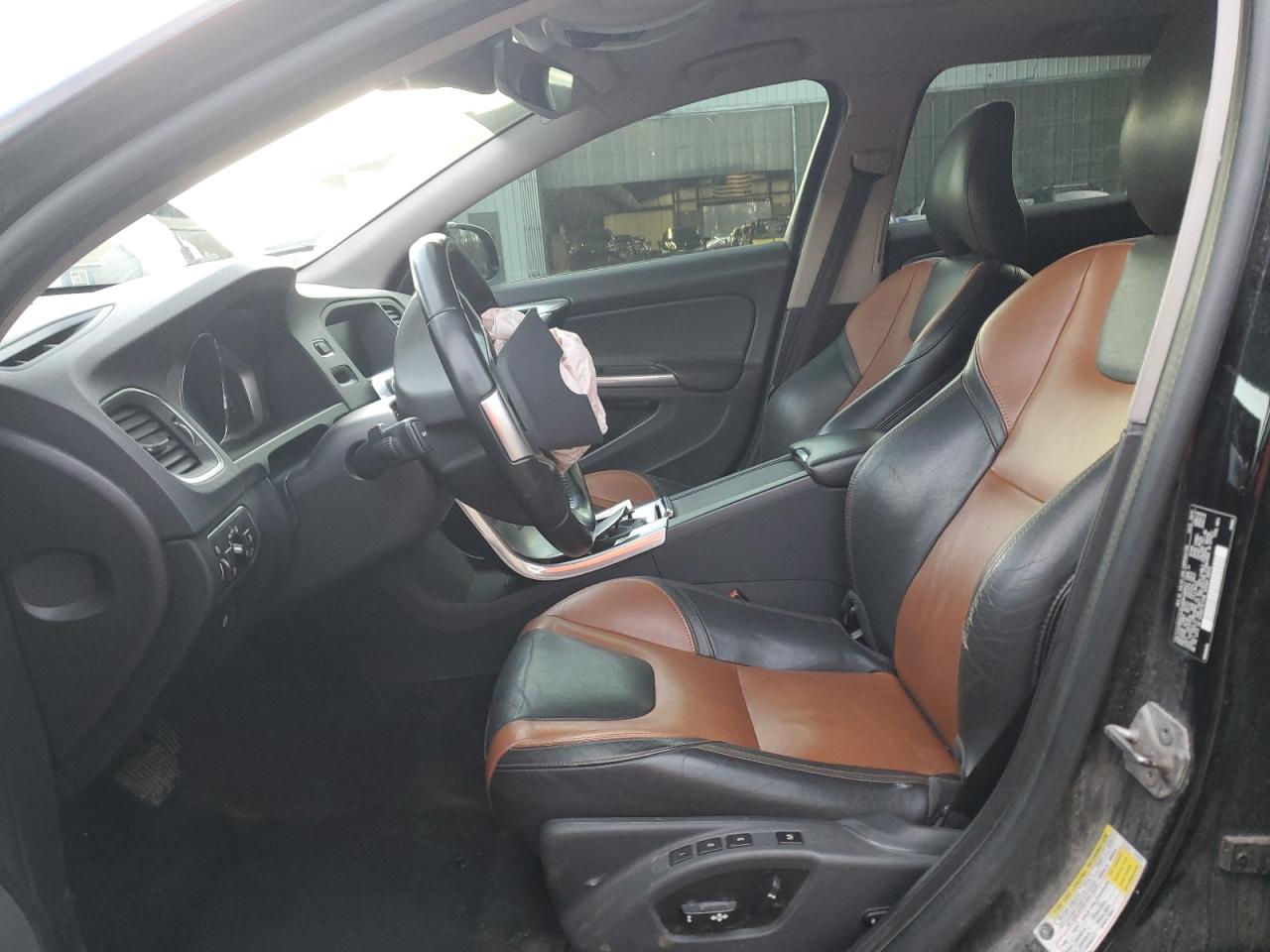 2017 Volvo V60 Cross Country Premier VIN: YV440MWK3H1040089 Lot: 93464265