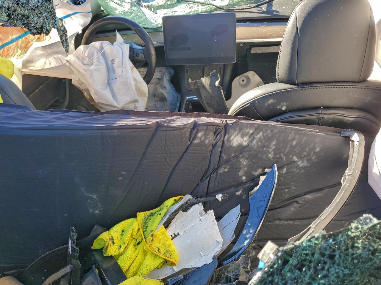 2022 Tesla Model Y VIN: 7SAYGAEE5NF467290 Lot: 92755625