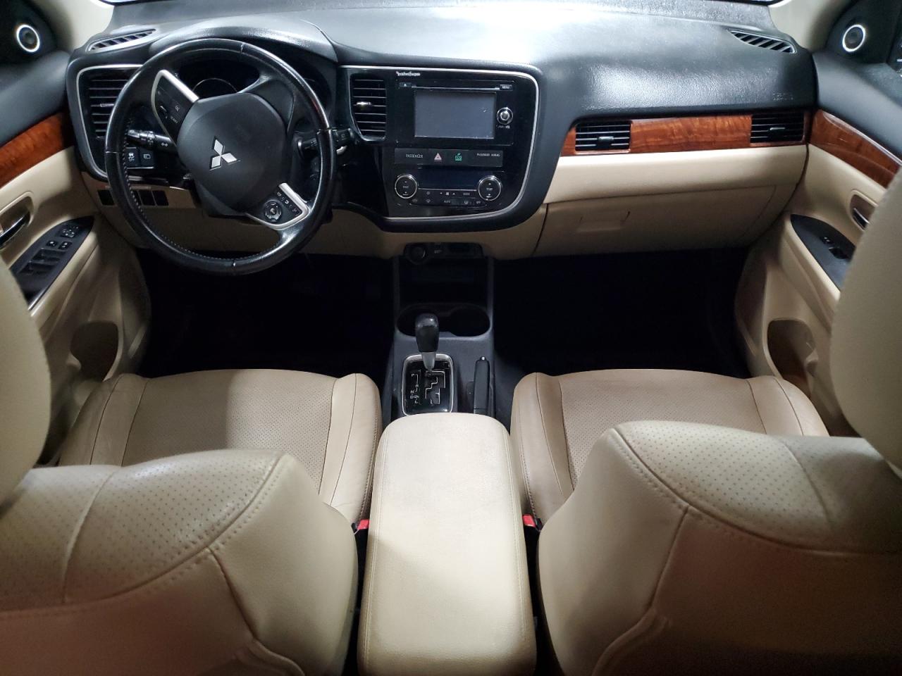 2015 Mitsubishi Outlander Se VIN: JA4AZ3A37FZ008230 Lot: 92625205