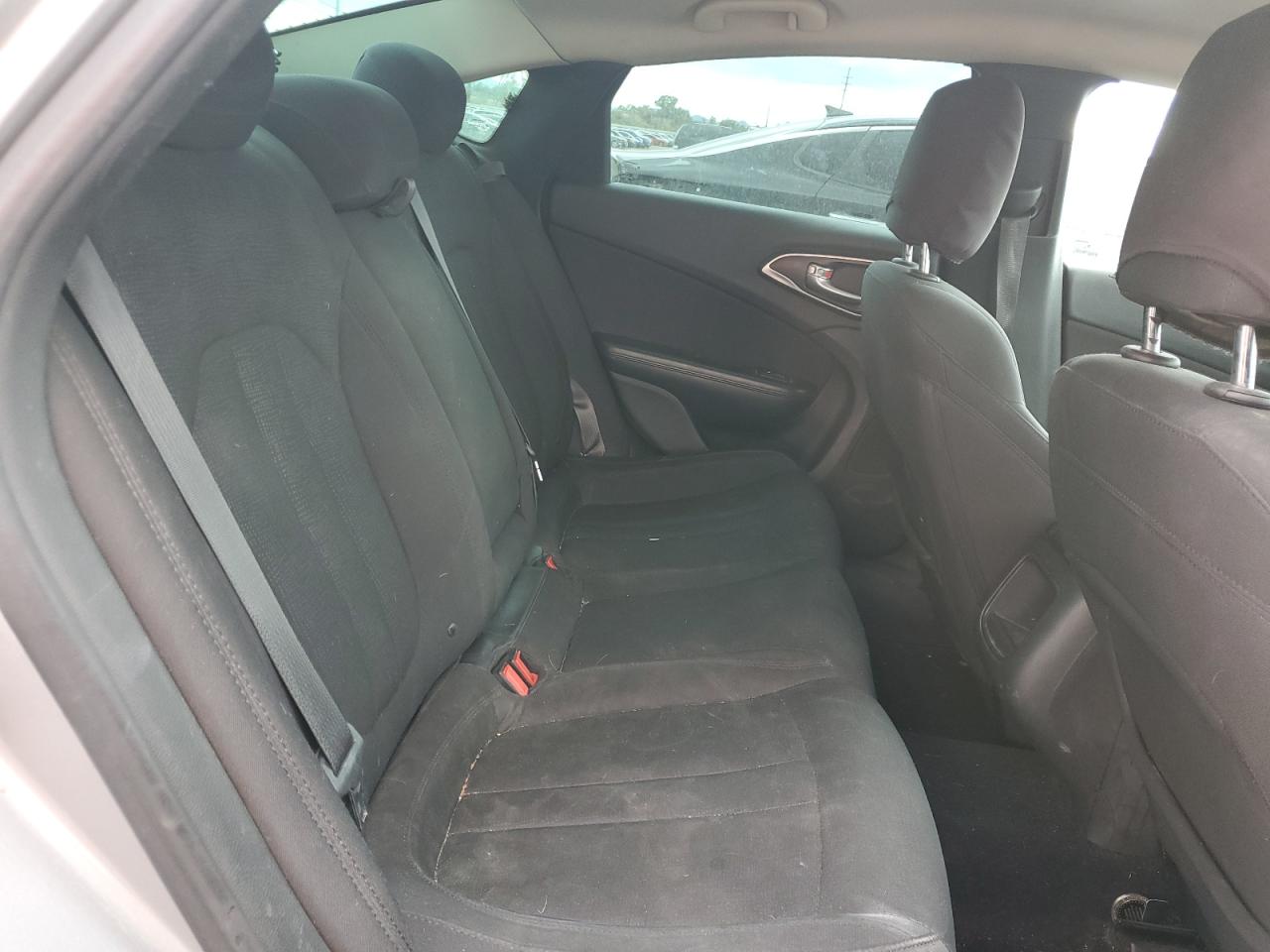 2015 Chrysler 200 Limited VIN: 1C3CCCAB7FN576271 Lot: 93319225