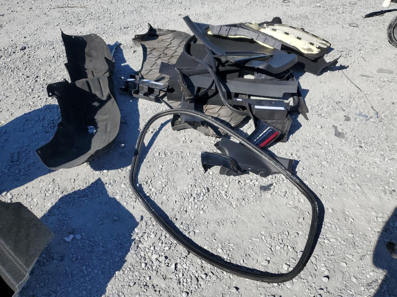 2022 Tesla Model 3 VIN: 5YJ3E1EB4NF266676 Lot: 90939265