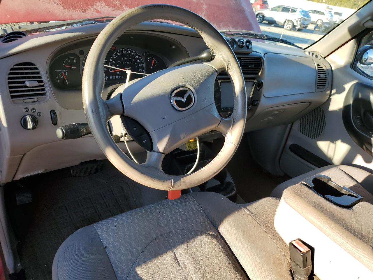 2002 Mazda B3000 Cab Plus VIN: 4F4YR16UX2TM21645 Lot: 91576685