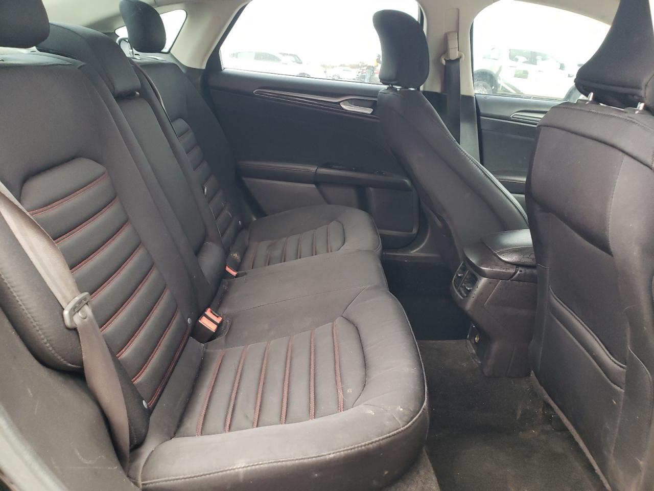 2016 Ford Fusion Se VIN: 3FA6P0H72GR121118 Lot: 91692435