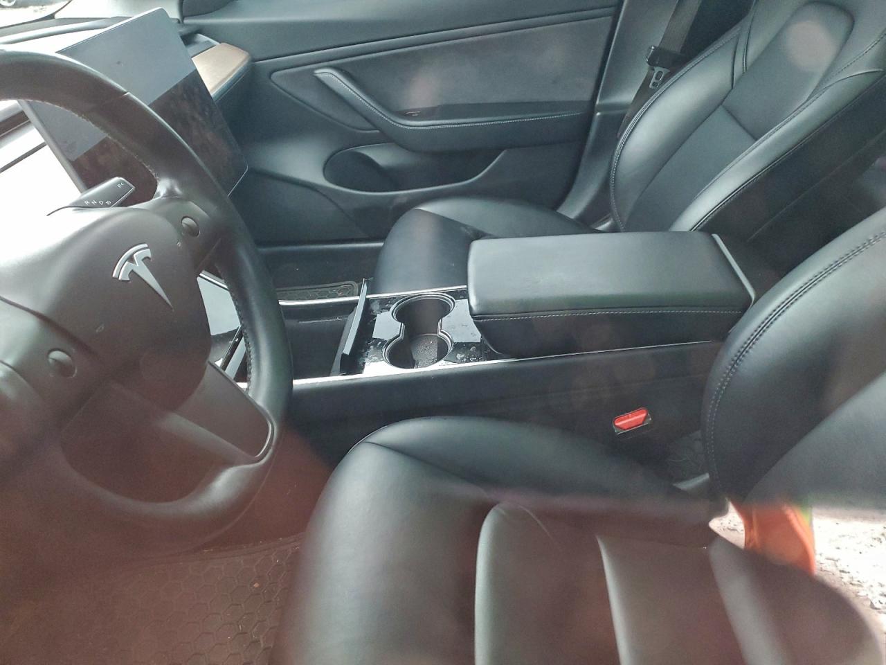 2018 Tesla Model 3 VIN: 5YJ3E1EB9JF118629 Lot: 94346515