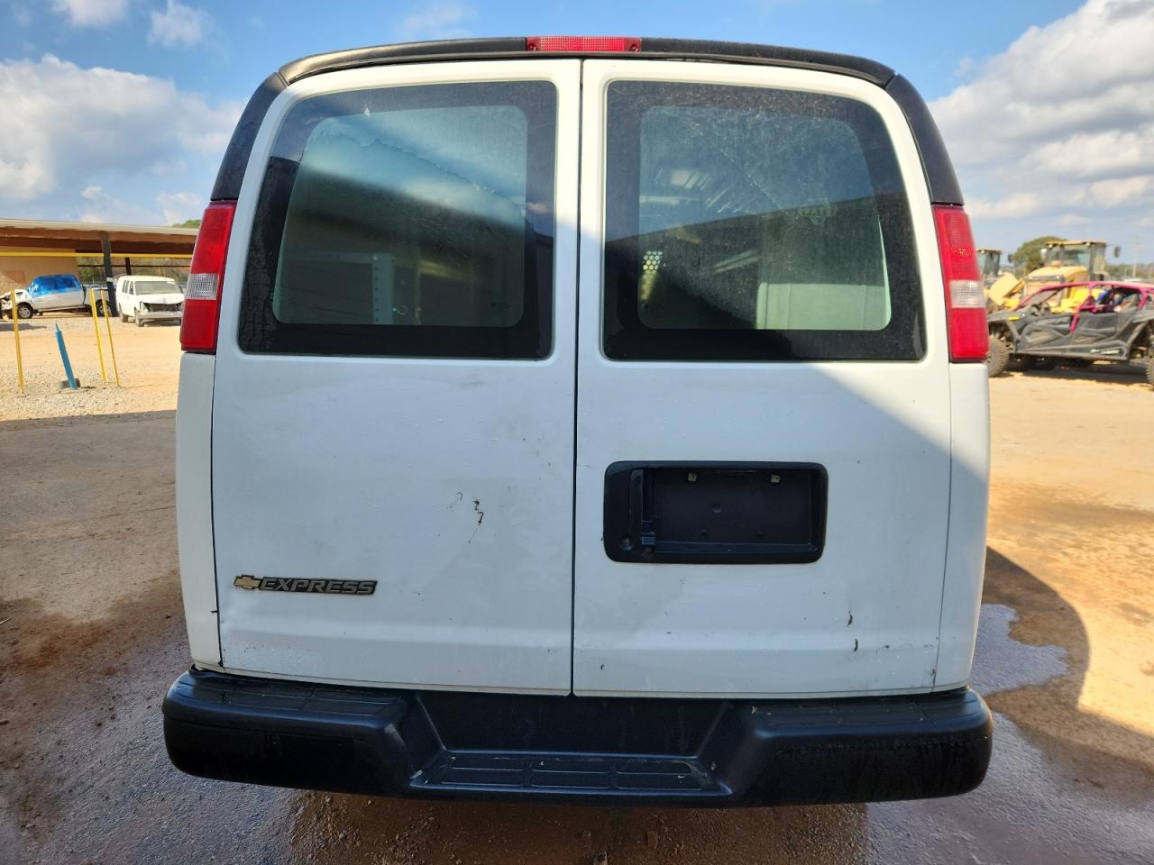 2021 Chevrolet Express 2500 Delivery Van VIN: 1GCWGAF74M1253399 Lot: 90285215