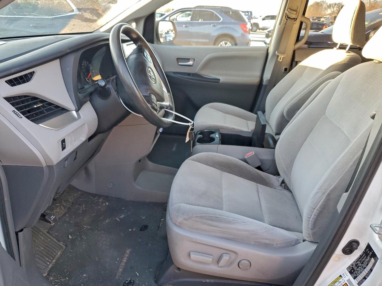 2015 Toyota Sienna Le VIN: 5TDKK3DC7FS562203 Lot: 94712595