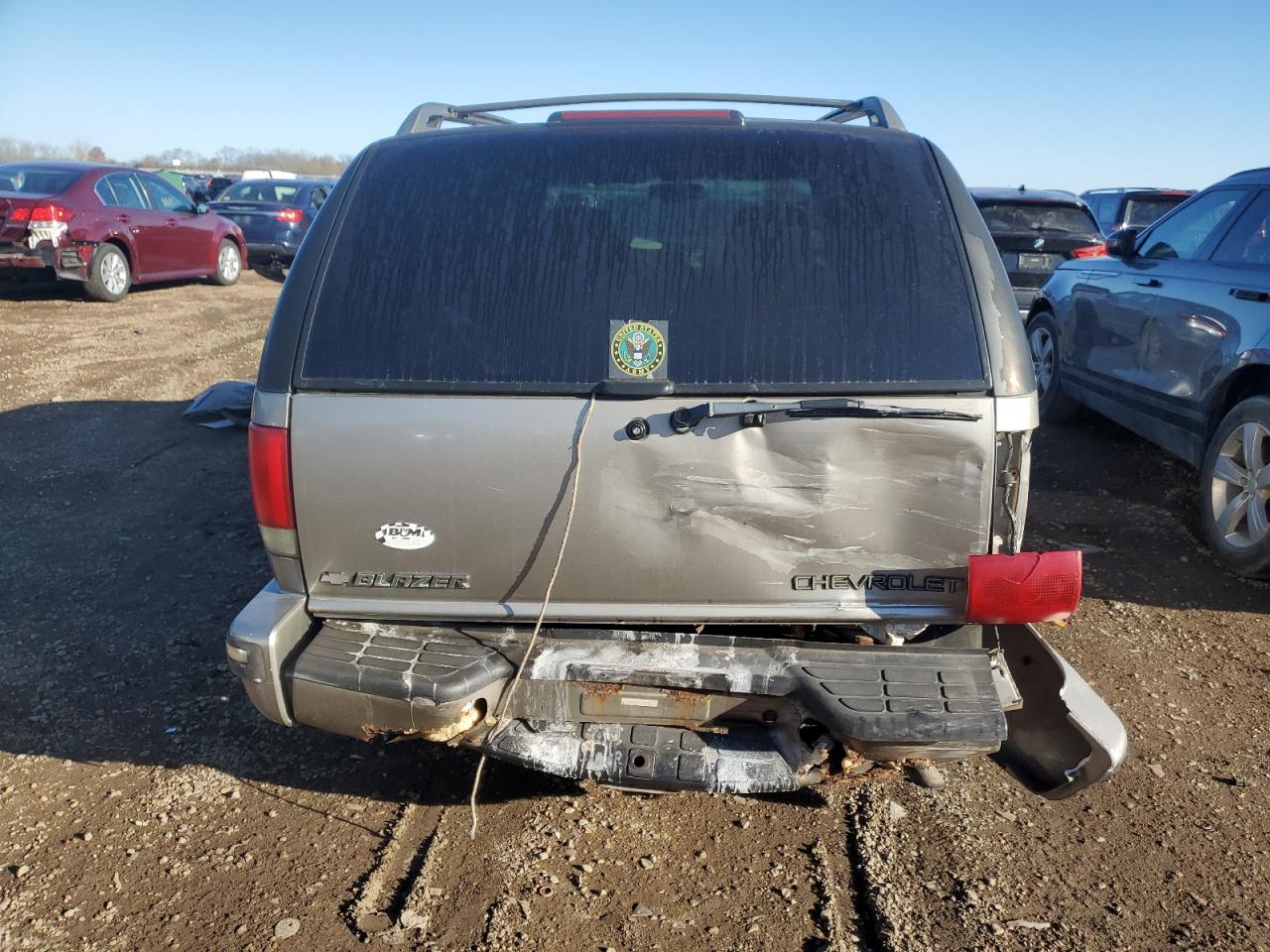 1998 Chevrolet Blazer VIN: 1GNDT13WXWK152614 Lot: 92182475