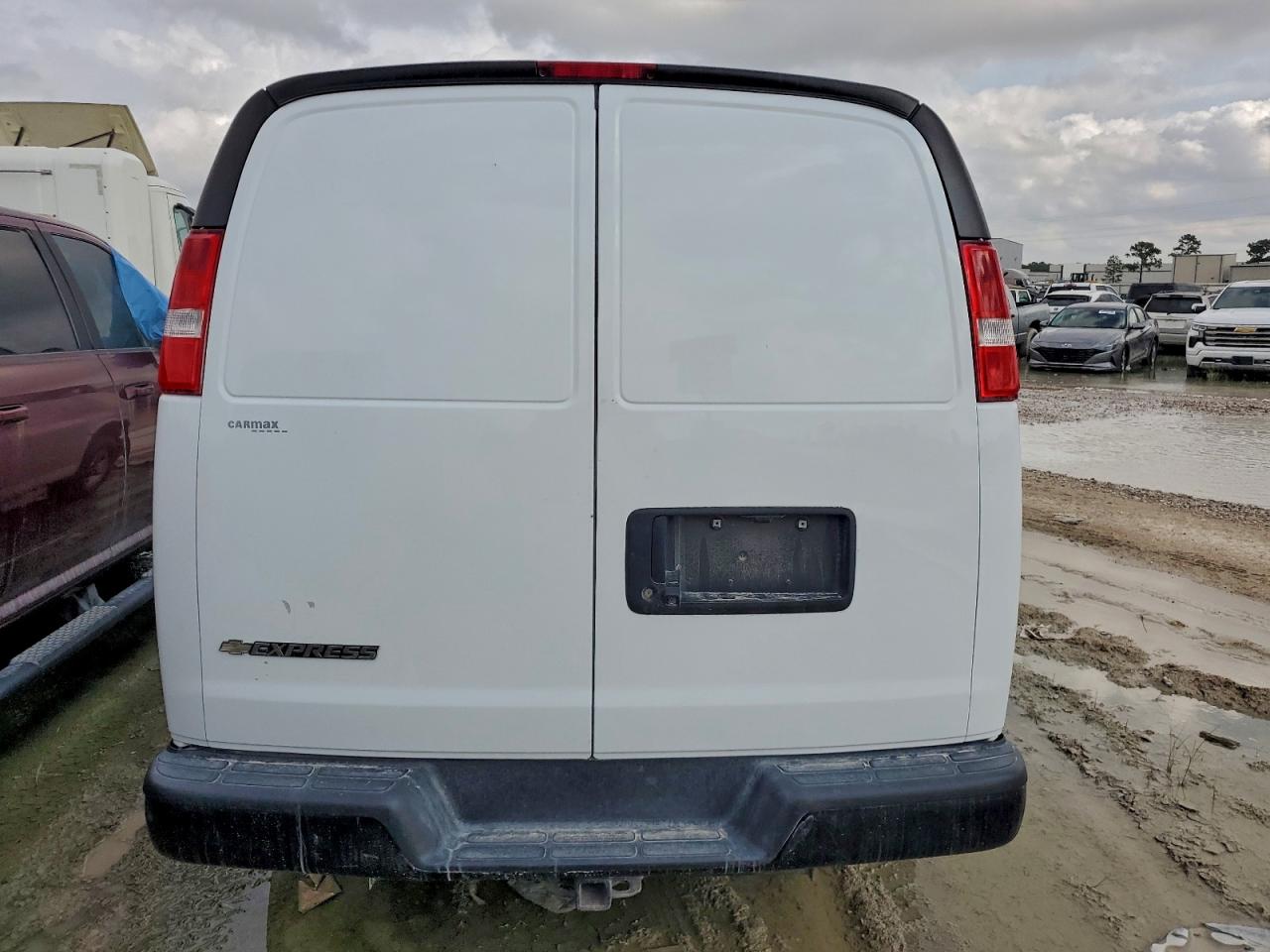 2021 Chevrolet Express G2500 Delivery Van VIN: 1GCWGAF72M1163913 Lot: 92598045