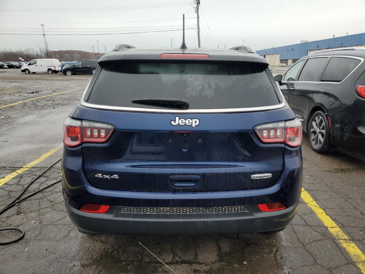 2018 Jeep Compass Latitude VIN: 3C4NJDBB9JT253198 Lot: 93248675