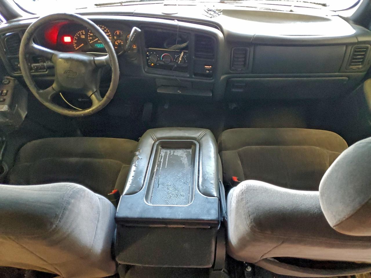 2002 Chevrolet Silverado C1500 VIN: 2GCEC19V921184847 Lot: 94118725