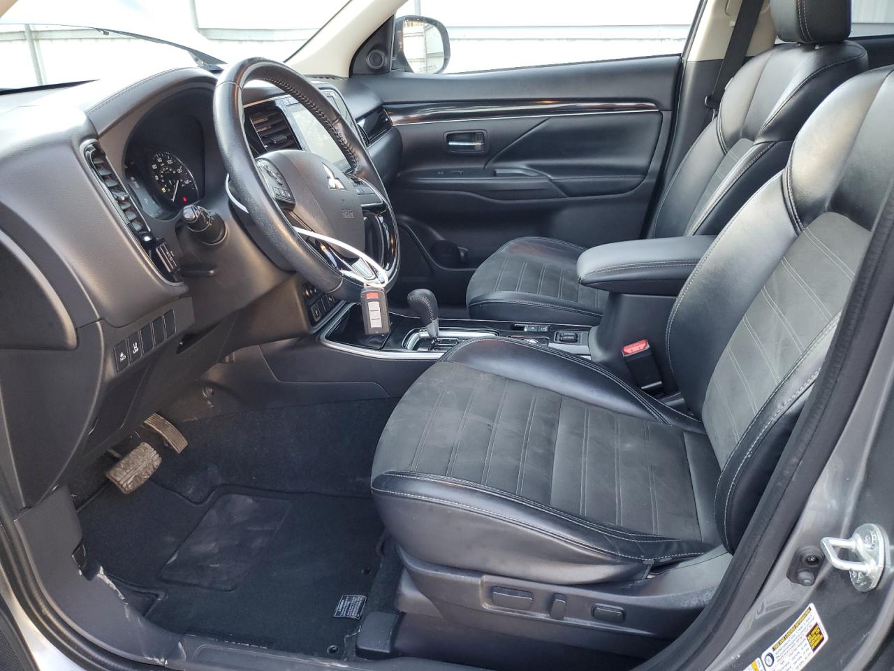 2020 Mitsubishi Outlander Se VIN: JA4AZ3A3XLZ048717 Lot: 92418375