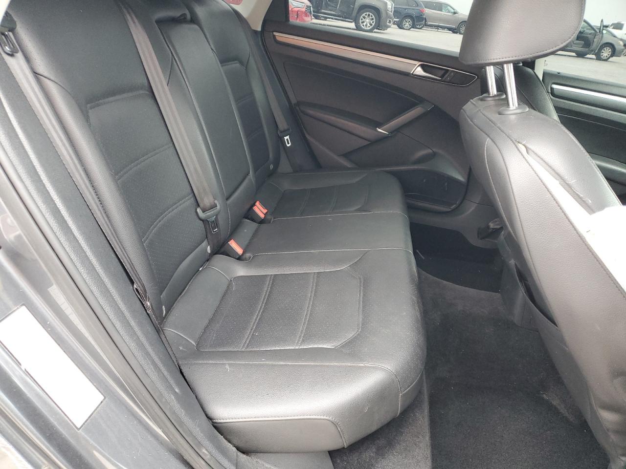 2017 Volkswagen Passat R-Line VIN: 1VWDT7A39HC046668 Lot: 92395605