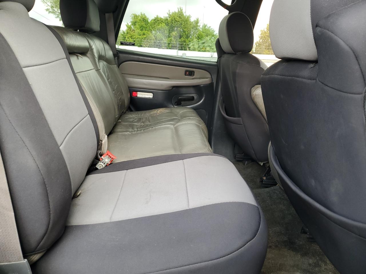 2002 Chevrolet Tahoe K1500 VIN: 1GNEK13T92R144339 Lot: 91679825