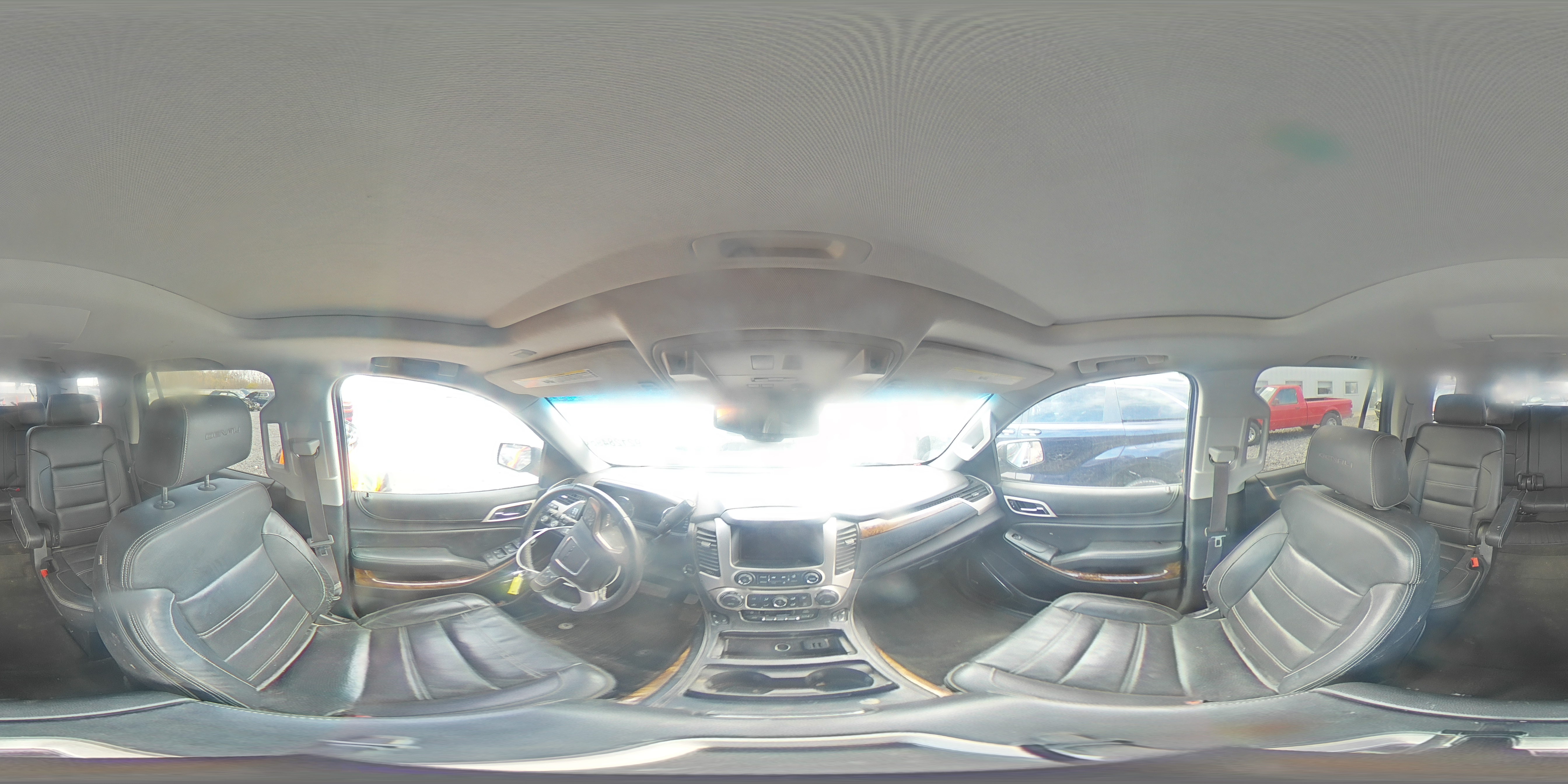 2015 GMC Yukon Denali VIN: 1GKS2CKJ4FR261554 Lot: 92128495