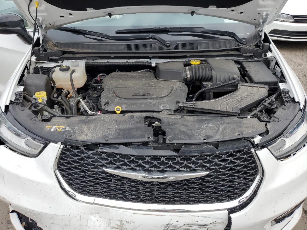 2024 Chrysler Pacifica Touring L VIN: 2C4RC1BGXRR110698 Lot: 92486195