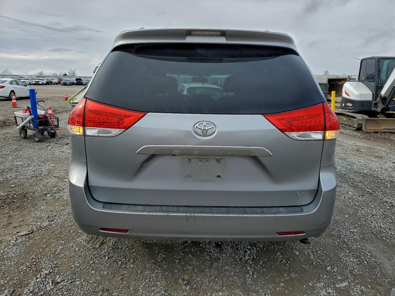 2013 Toyota Sienna Le VIN: 5TDKK3DC2DS308119 Lot: 94187305
