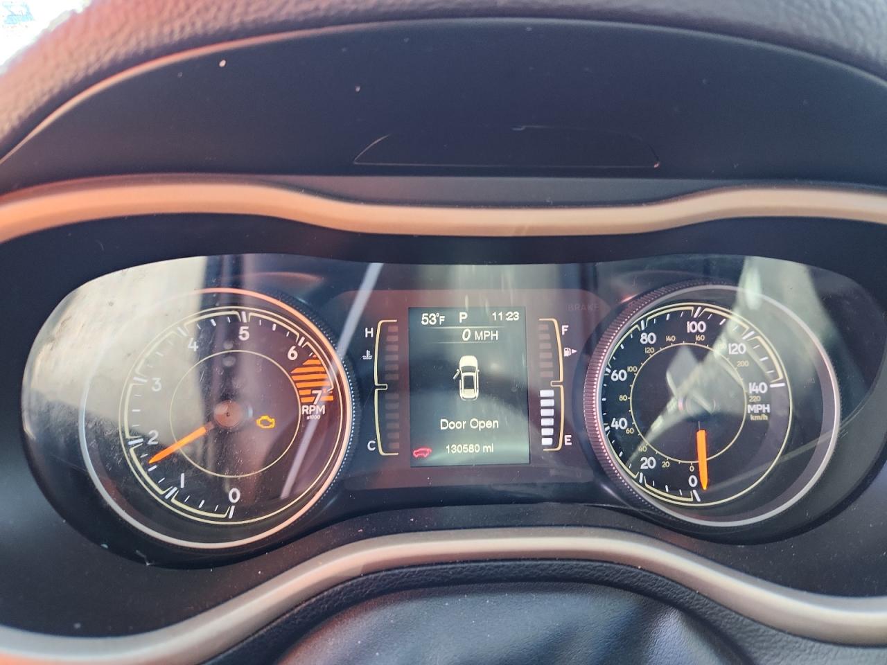 2018 Jeep Cherokee Latitude VIN: 1C4PJLCB9JD540385 Lot: 90991315