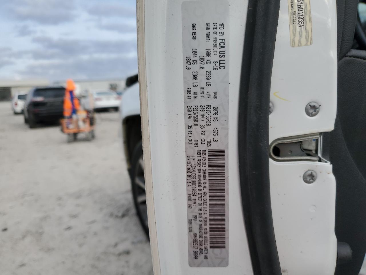 2017 Jeep Compass Latitude VIN: 1C4NJDEB1HD110354 Lot: 92292165