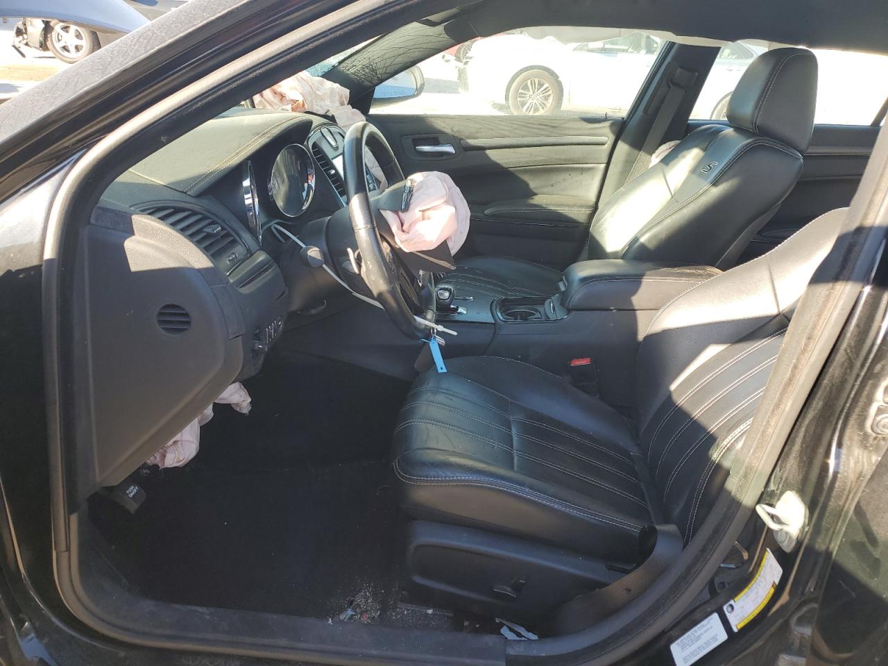 2014 Chrysler 300 S VIN: 2C3CCAGG1EH140899 Lot: 92107975